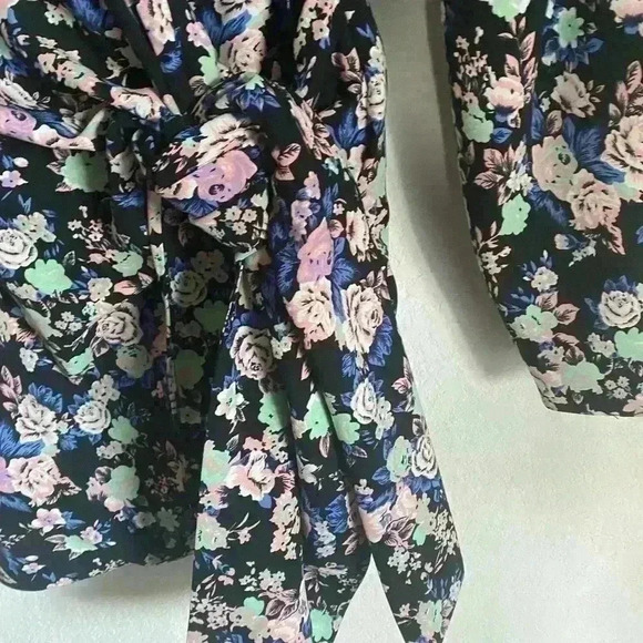 ASOS  Floral Print Long Sleeves Tie Front Wrap Blazer Cutout Dress, Size 10 - Picture 6 of 13